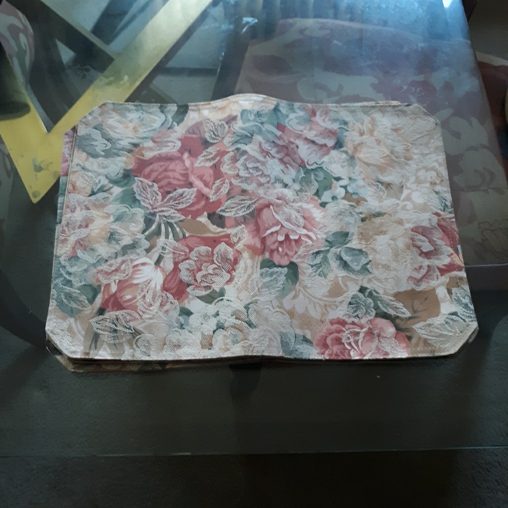 🌺4 FLORAL Placemats